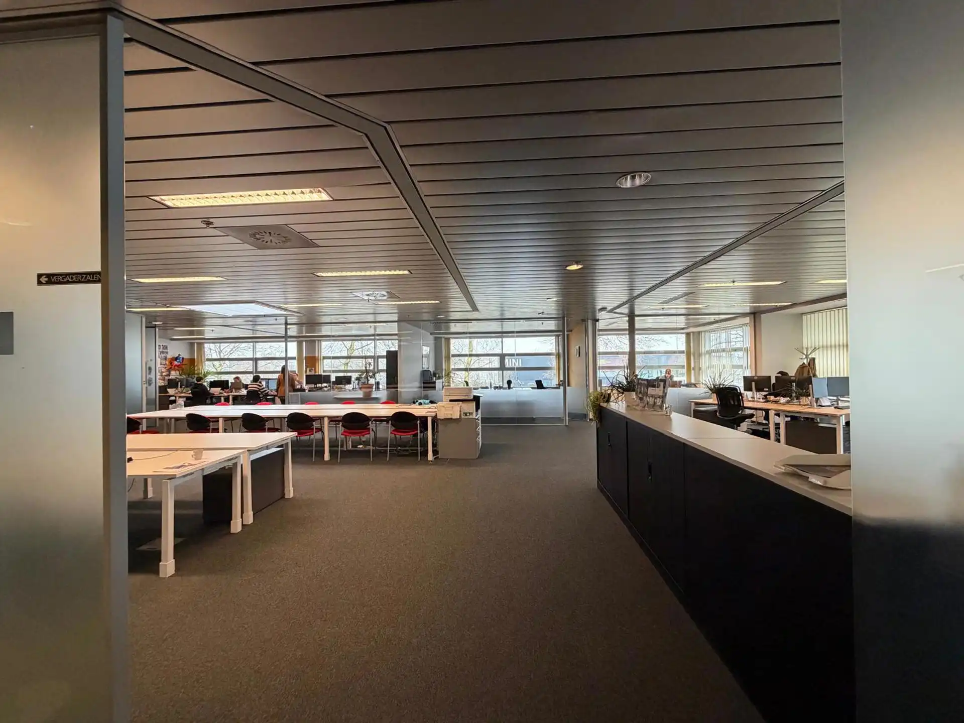 Moderne showroom te Wijnegem foto 10