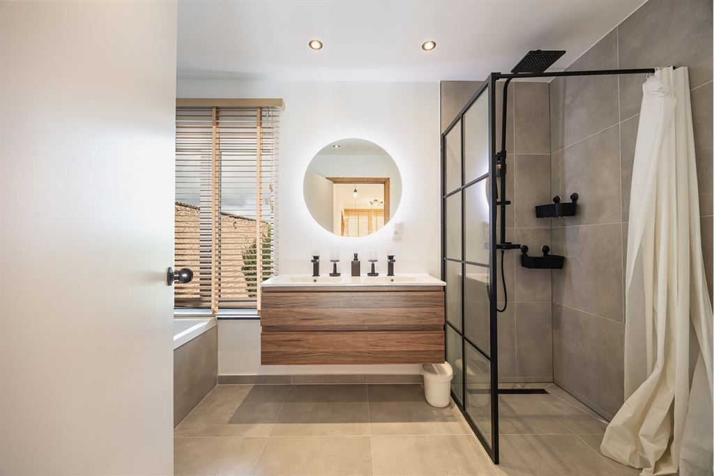 Ruime, gerenoveerde woning nabij centrum Werchter! foto 17