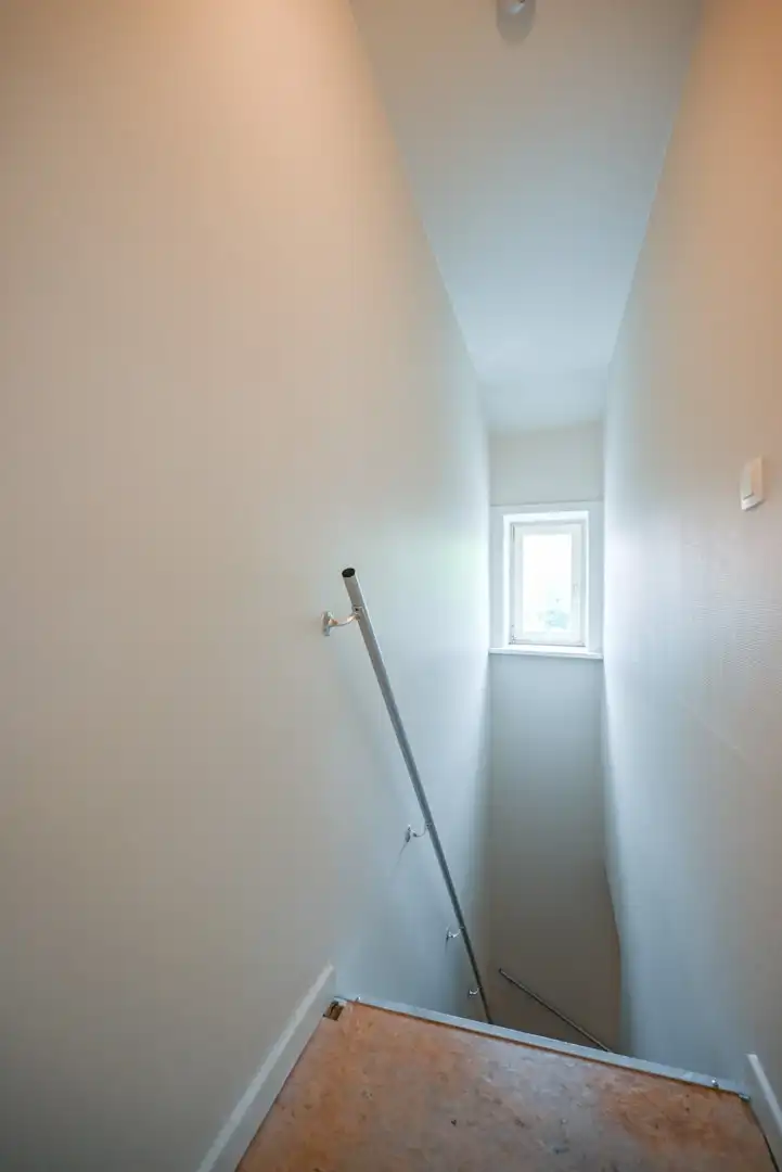 Instapklare woning met twee slaapkamers nabij centrum Izegem foto 17