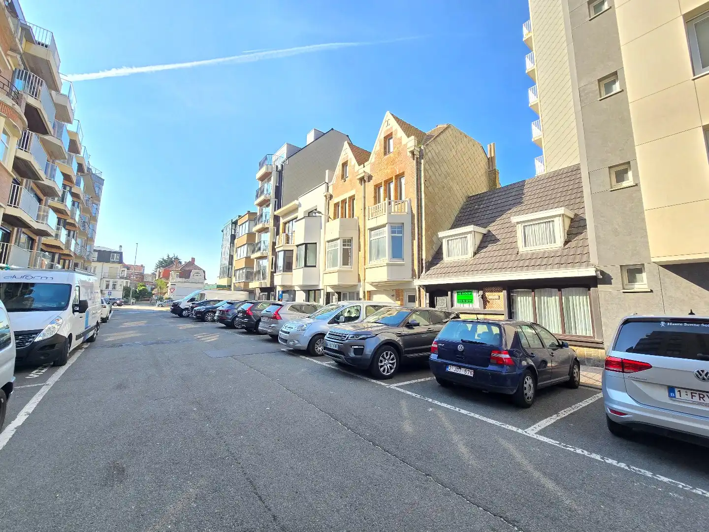Woning met 3 slpk's op 20m van de Zeedijk foto 2