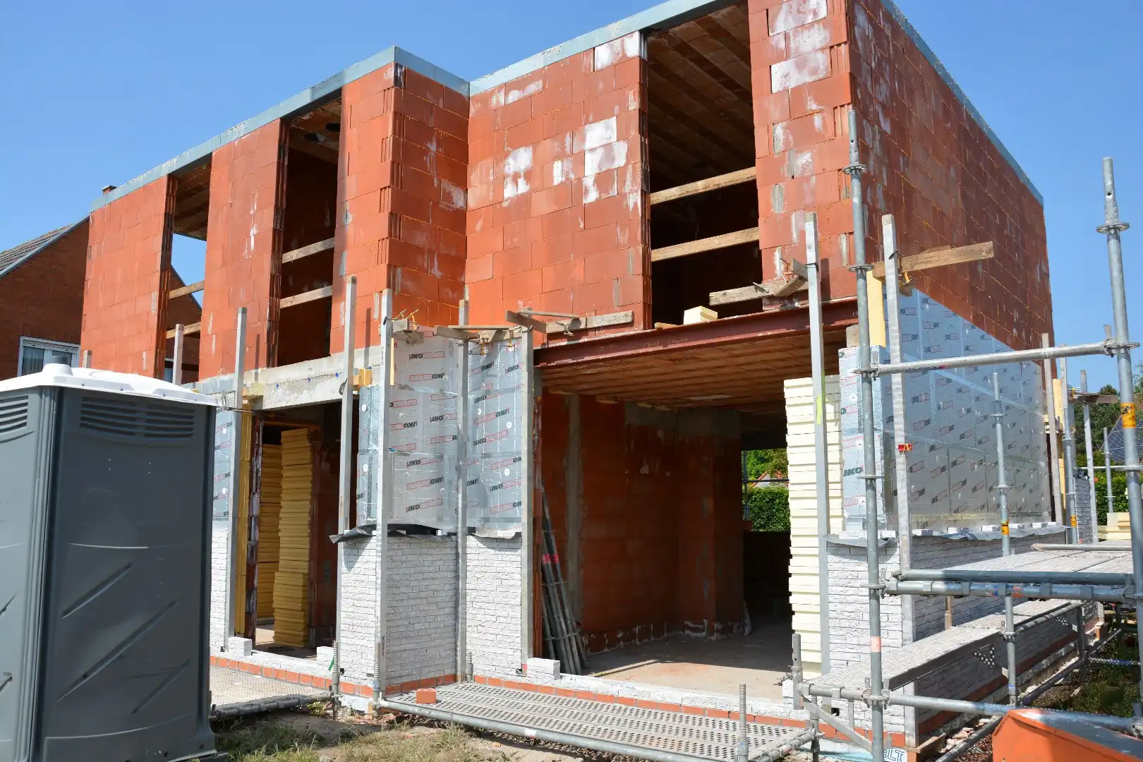Nieuwbouwwoning op 416 m² – volledig naar eigen smaak af te werken foto 3