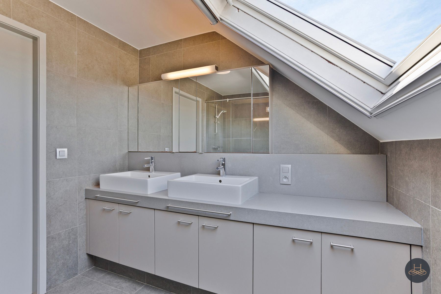 Vrijstaande woning met prachtig aangelegde zuidgerichte tuin foto 16