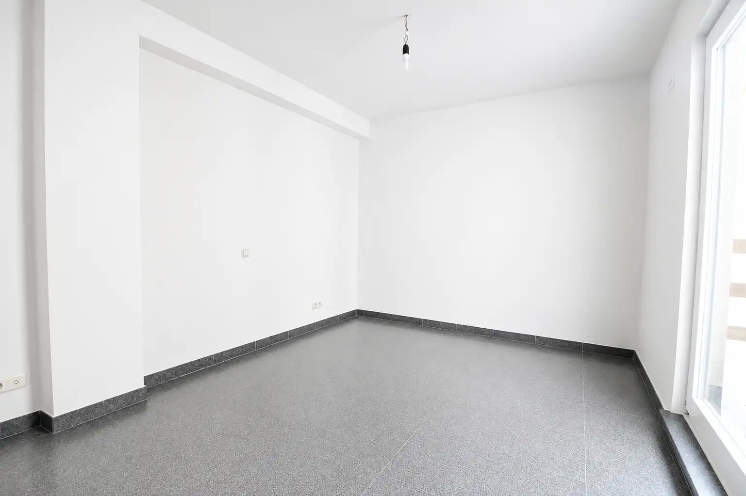 Lichtrijk 1-slaapkamerappartement in het centrum van Blankenberge. foto 3