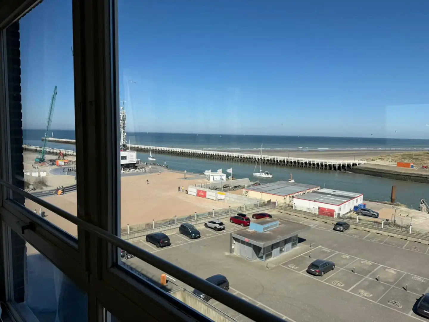 Ruim appartement met zeezicht! foto 17