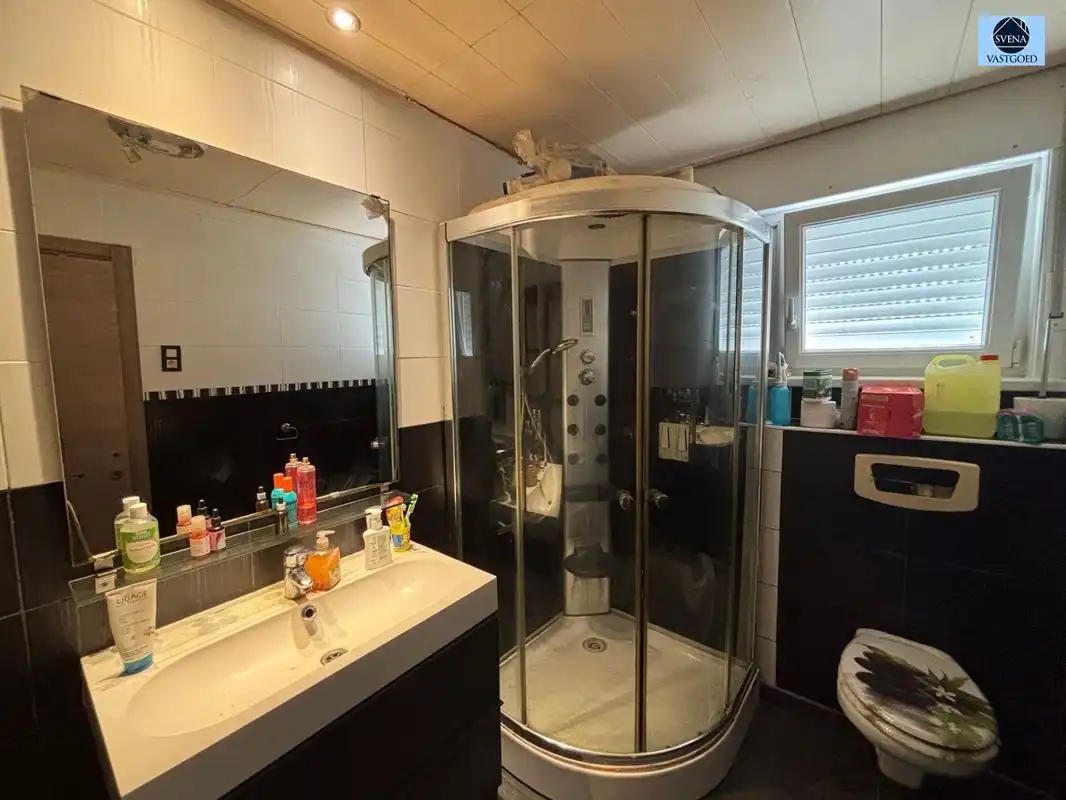 OP TE FRISSEN WONING MET 3 SLAAPKAMERS EN TUIN foto 5