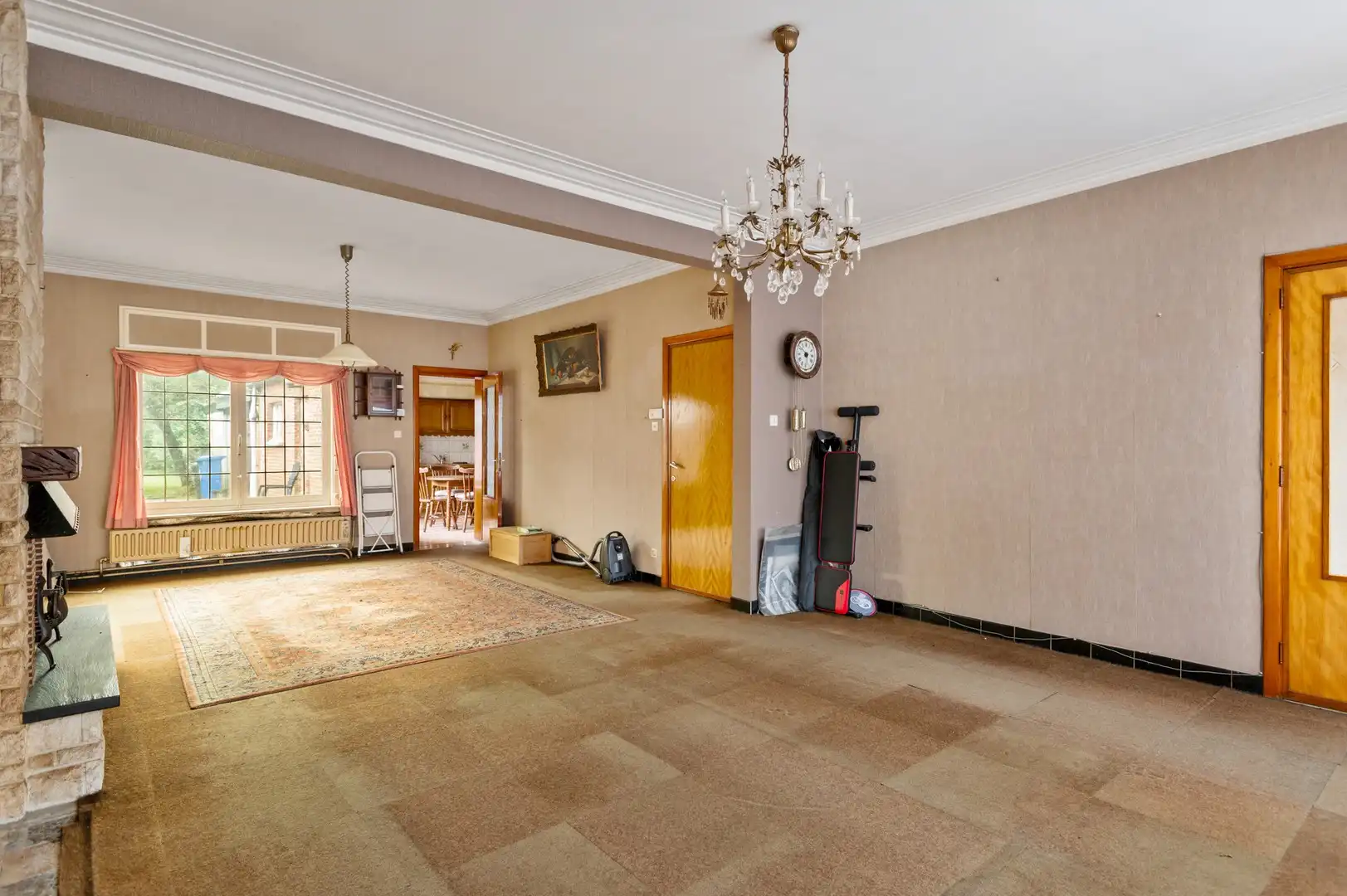 Ruime woning op uitzonderlijk perceel van 1.081 m² foto 4