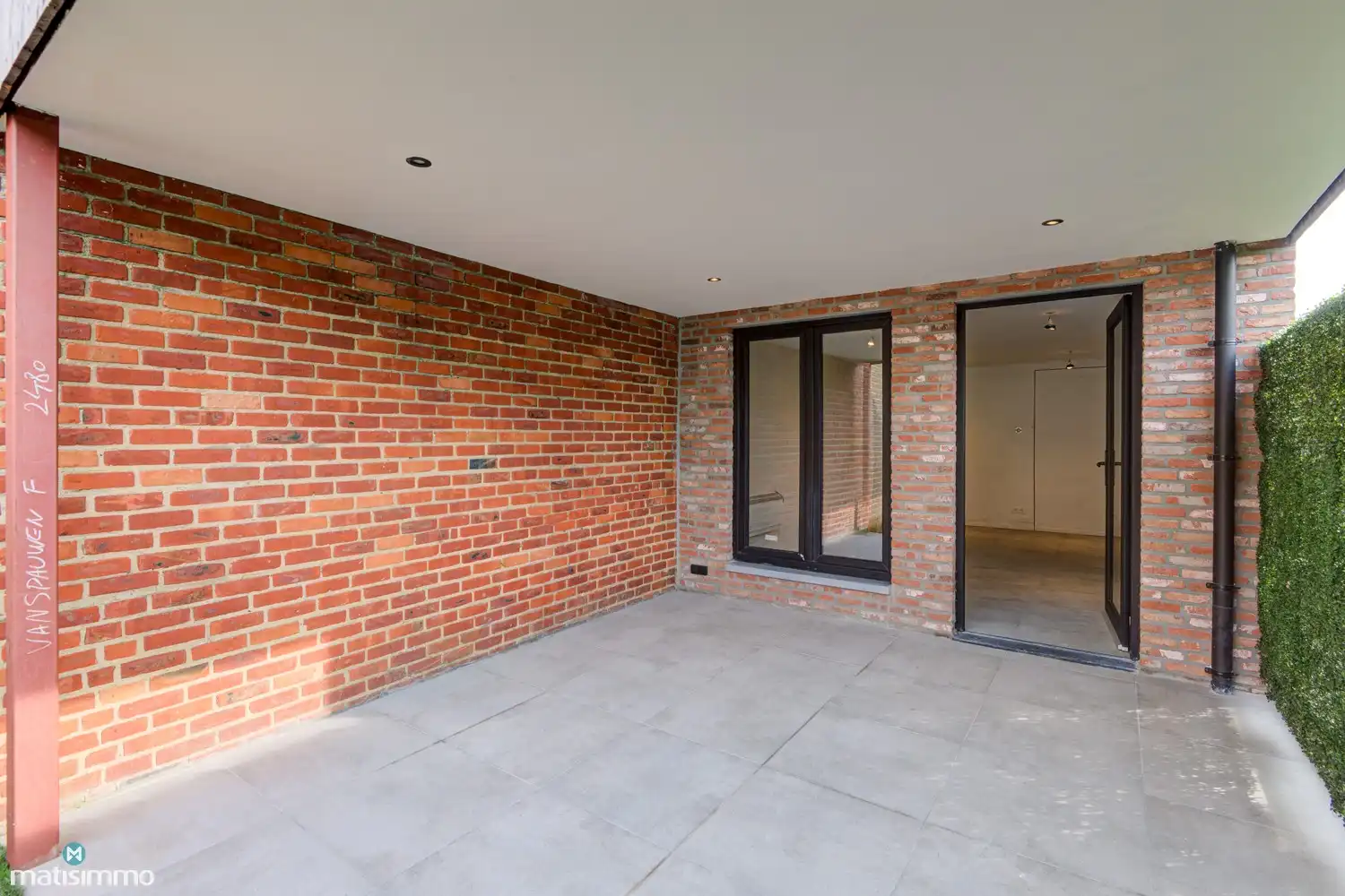 VOLLEDIG VERNIEUWDE TUSSENWONING (EPC A) MET 3 SLAAPKAMERS, BETONKELDER EN TUIN IN STADSCENTRUM BILZEN foto 28