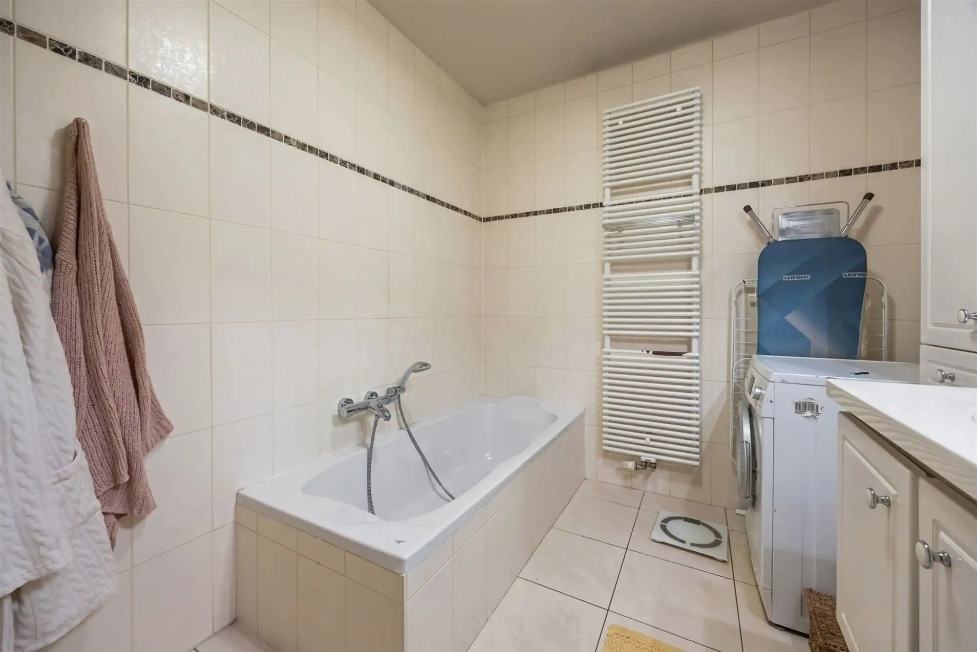 ENERGIEZUINIG APPARTEMENT MET 2 SLAAPKAMERS EN ZEER RUIM TERRAS (50M²) IN HET CENTRUM VAN OOSTHAM foto 13