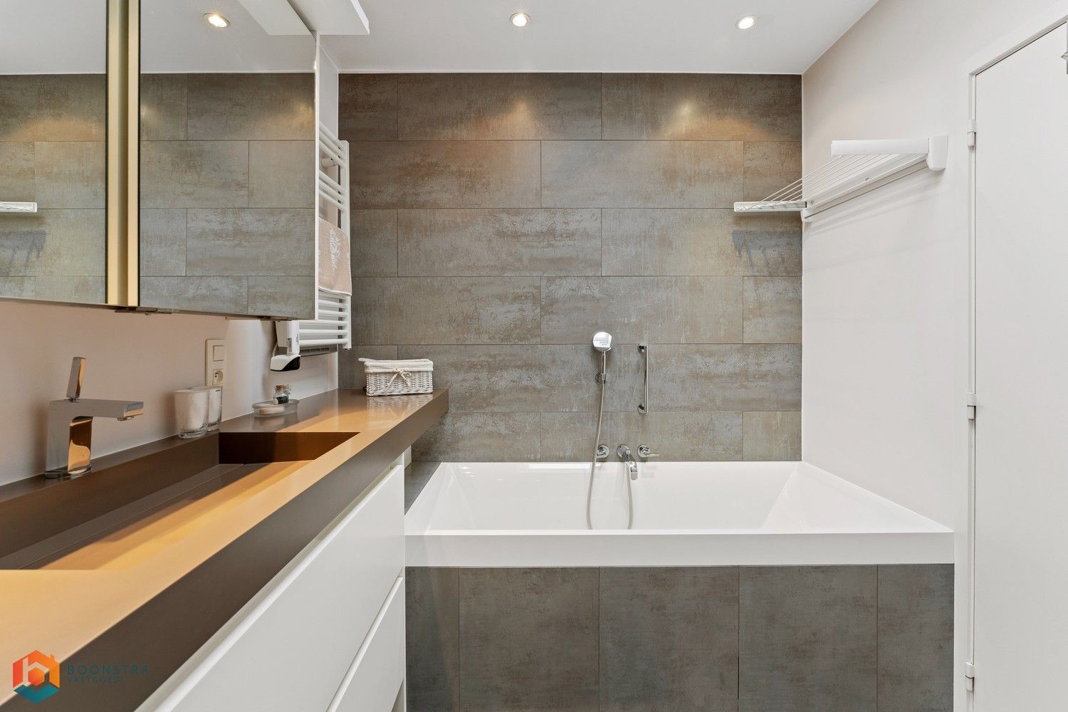 Ruime woonst met praktijkruimte te Boom foto 21