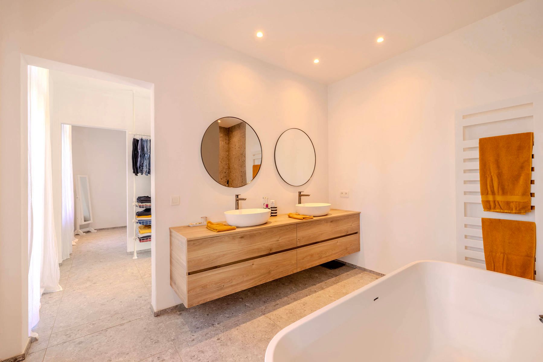 Gerenoveerde hoeve met 3slpk, 2bdk en tal van mogelijkheden foto 19