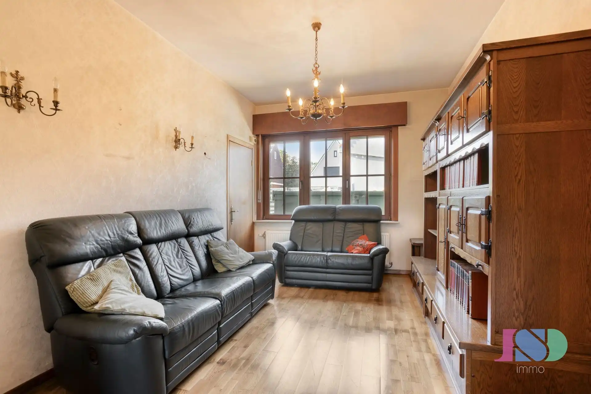 Te renoveren woning met potentieel foto 3