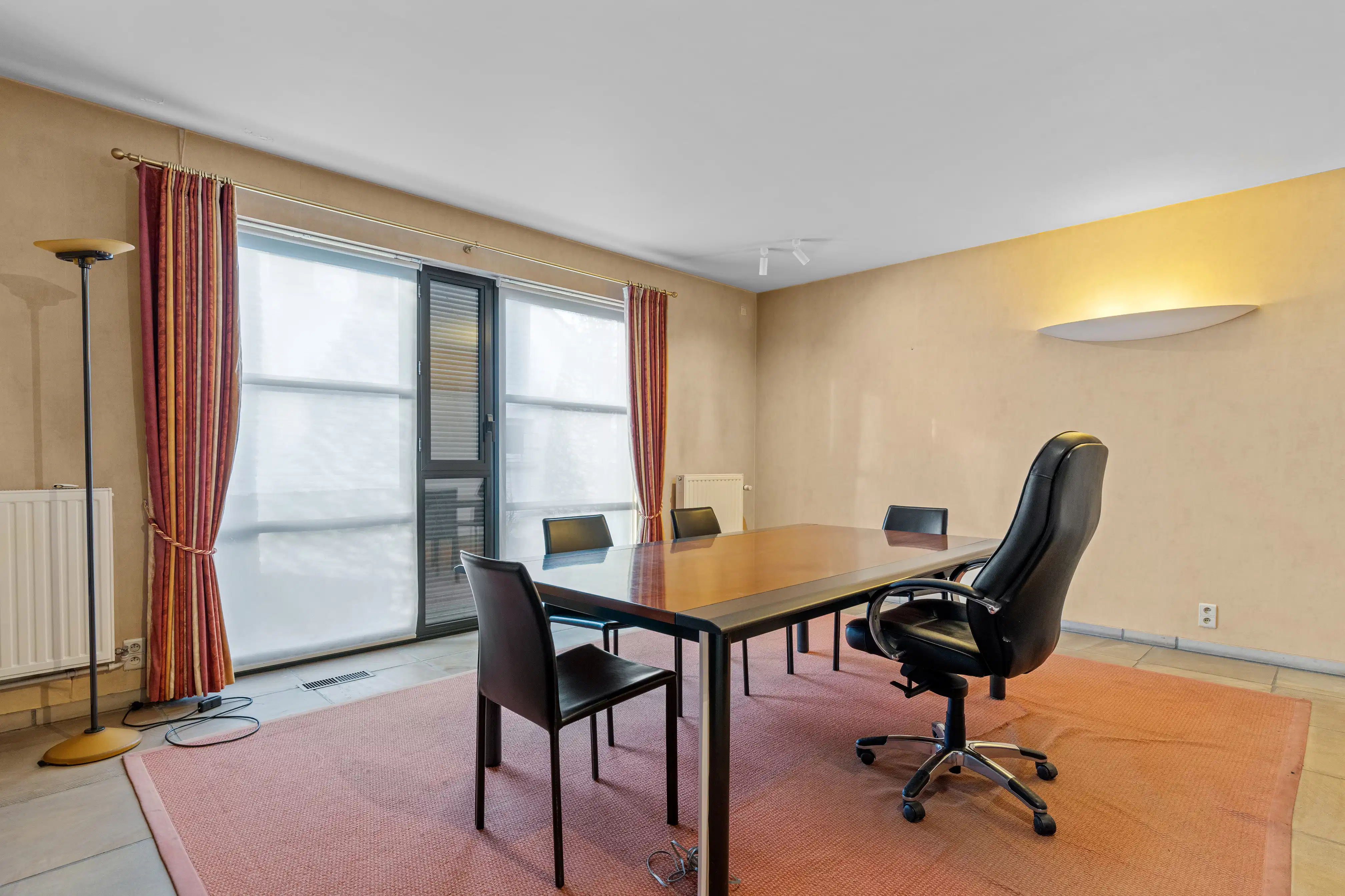 Wonen met ruimte, zichtbaarheid en potentieel! foto 11