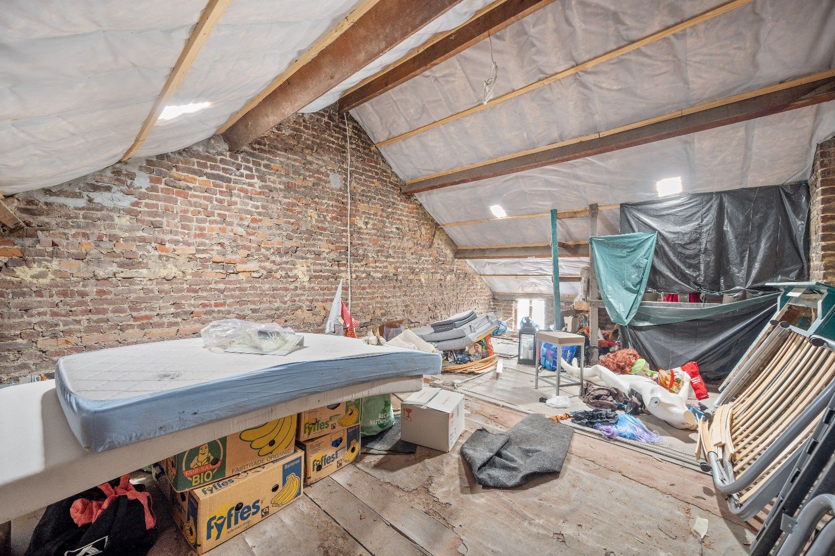 Gezinswoning met 3 slaapkamers en tuin foto 18