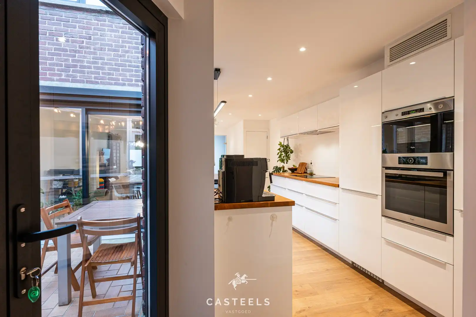 Recent gerenoveerde woning met garage in Gentbrugge foto 10