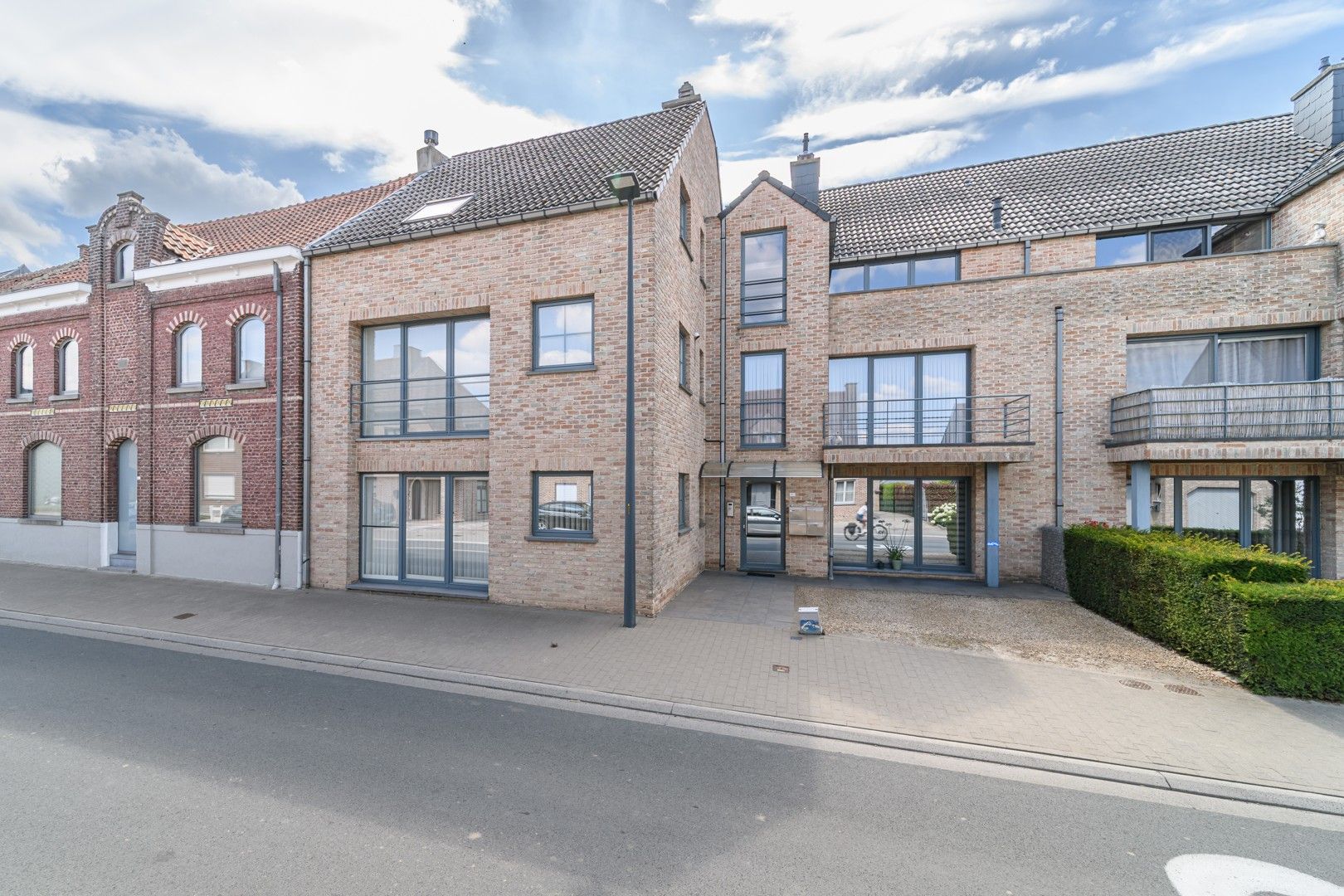 Gunstig gelegen appartement te Heldergem foto 2