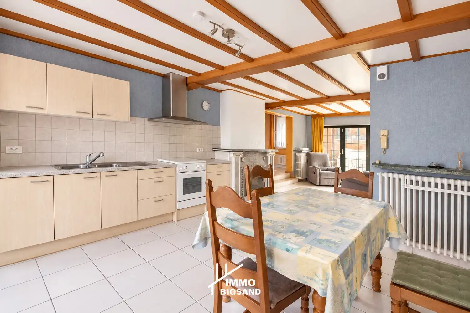 Een ruime gezinswoning (voorheen twee woningen) met 3 slaapkamers en garage met ruime tuin foto 5