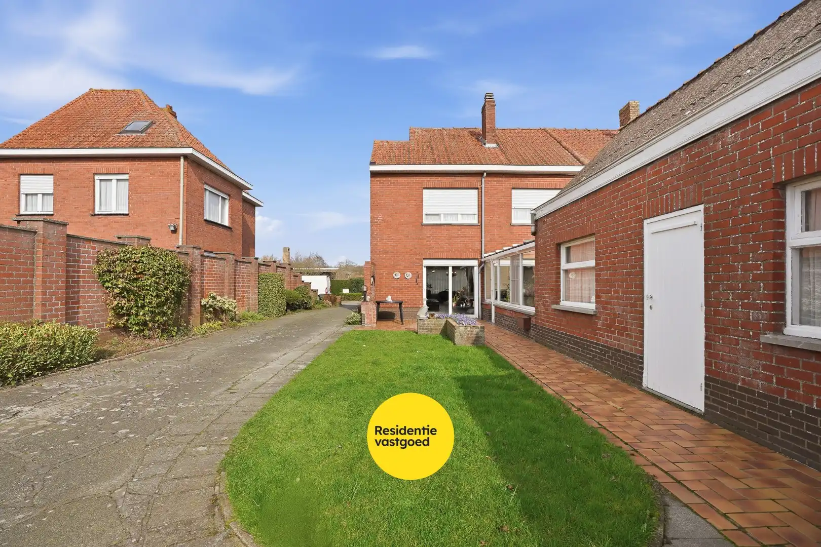 Ruime woning op een landelijke ligging in Zedelgem foto 3