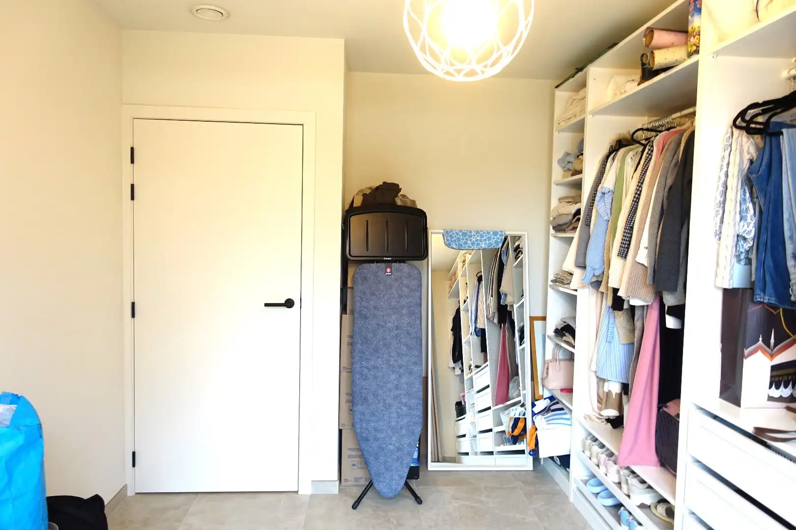 Prachtig appartement van 108,43 m² met autostaanplaats op uitstekende ligging in hartje Jabbeke foto 11