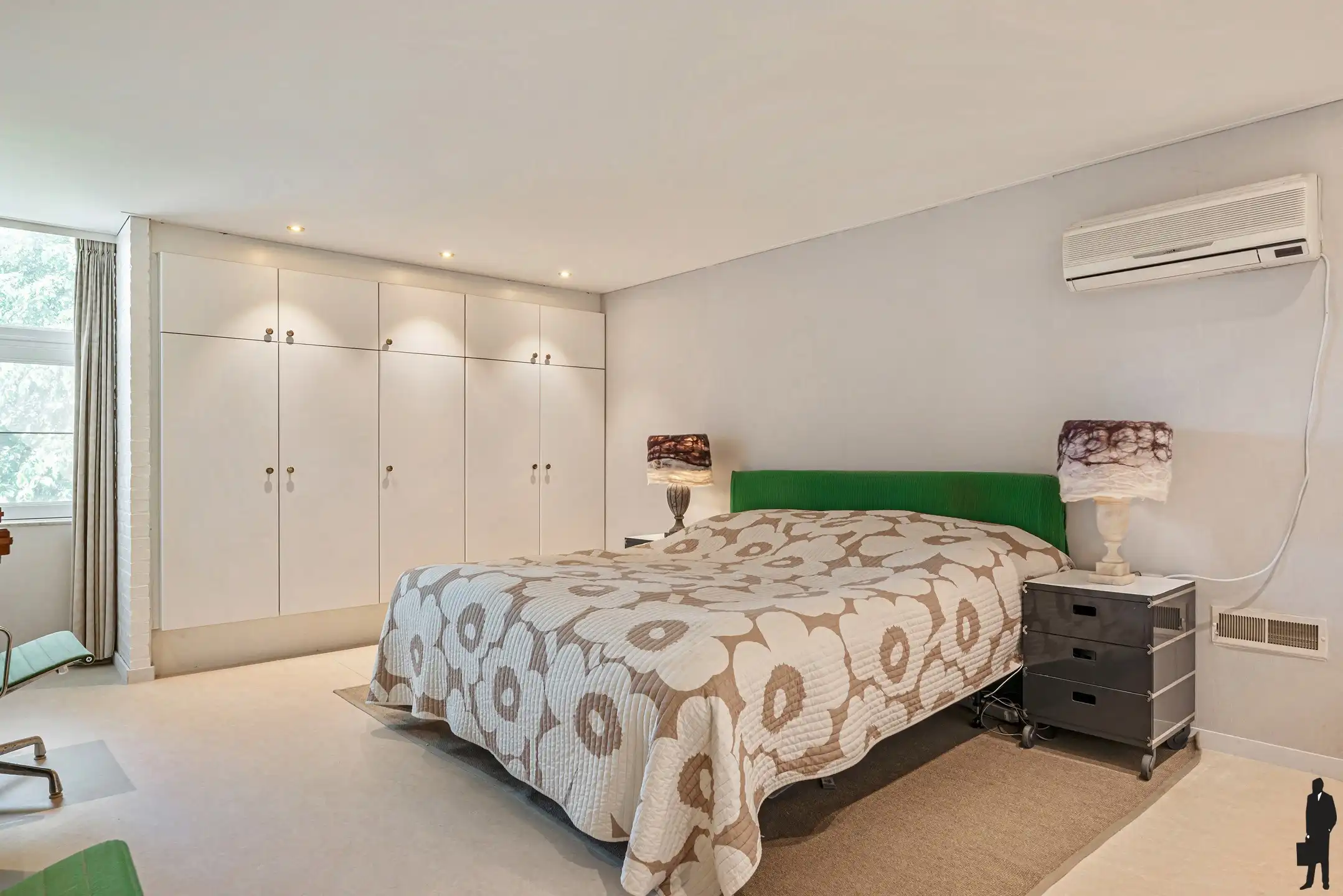 Architectenwoning met zwembad en praktijk/kantoor aan huis foto 12