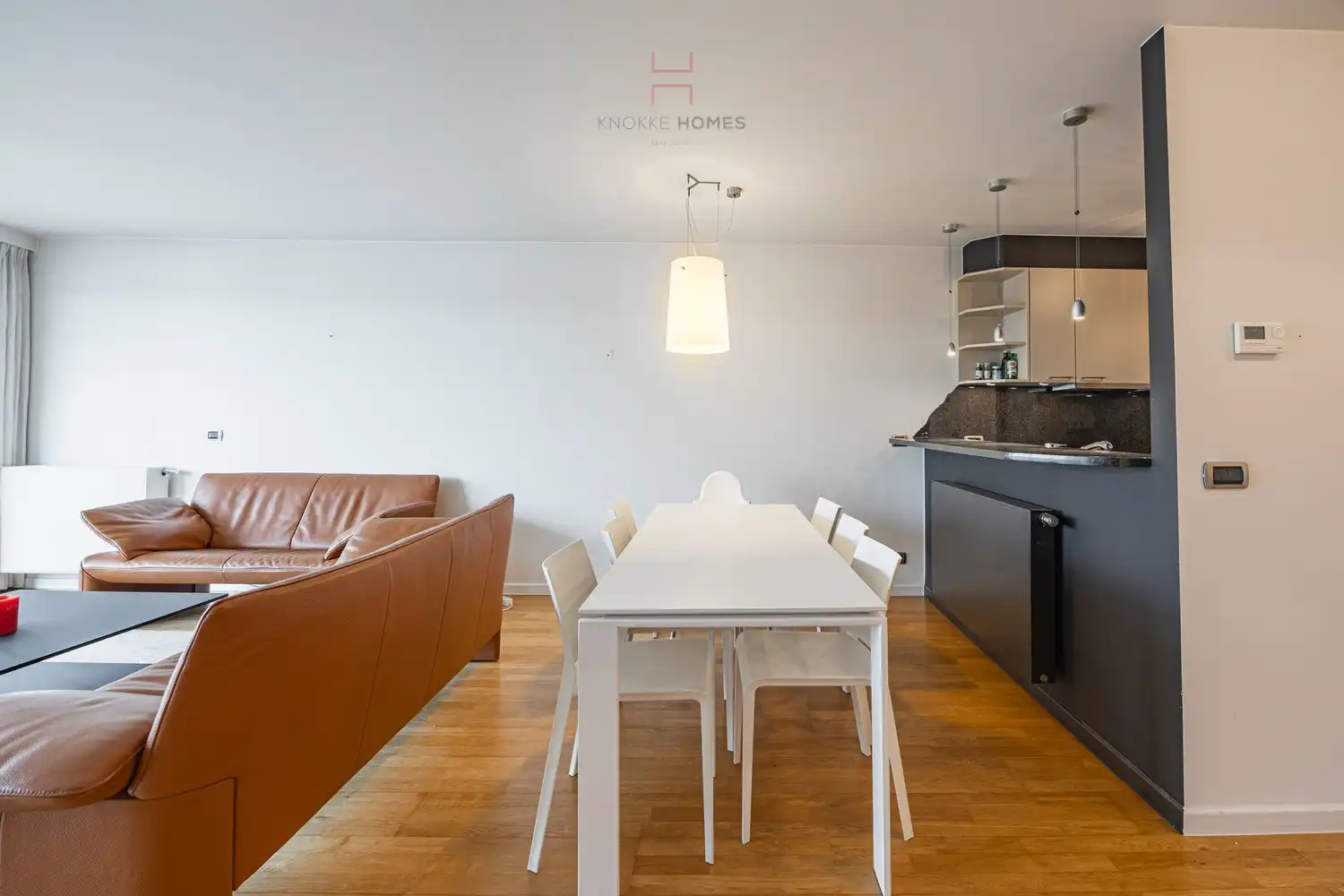 Ruim en lichtrijk appartement met 2 slaapkamers in Duinbergen foto 5