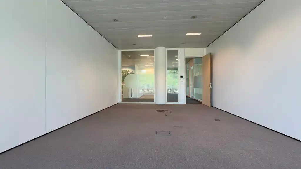 Instapklaar kantoorgelijkvloers te huur in Blue Towers in Gent foto 20
