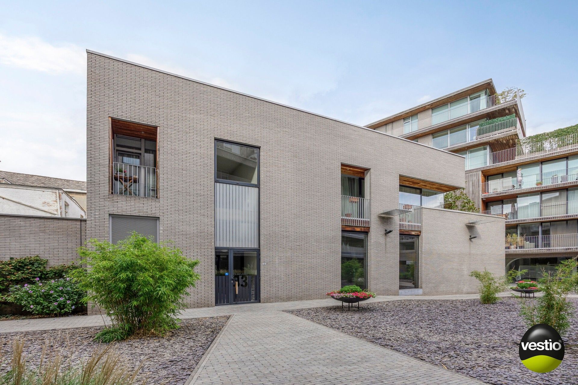 ()=>{if(producerUpdateValueVersion(node),producerAccessed(node),node.value===ERRORED)throw node.error;return node.value} Ridderstraat 33/2 - 3500 Hasselt