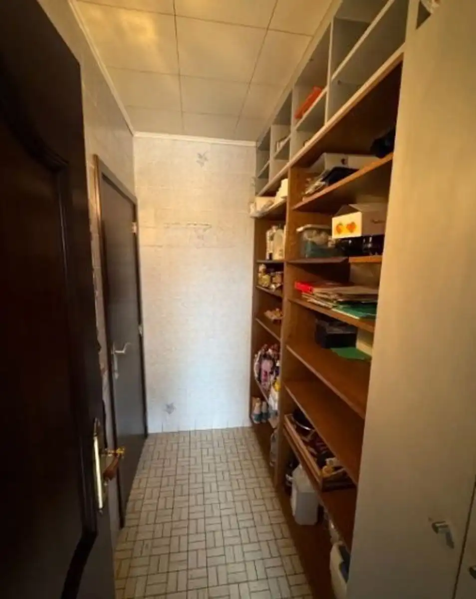 Ruime rustig gelegen villa foto 17