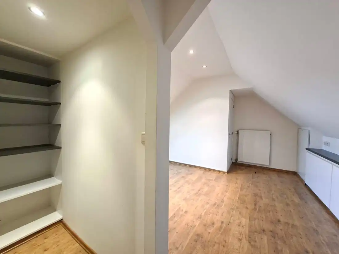 Ruim 3 slaapkamer duplex appartement te Lanaken foto 16