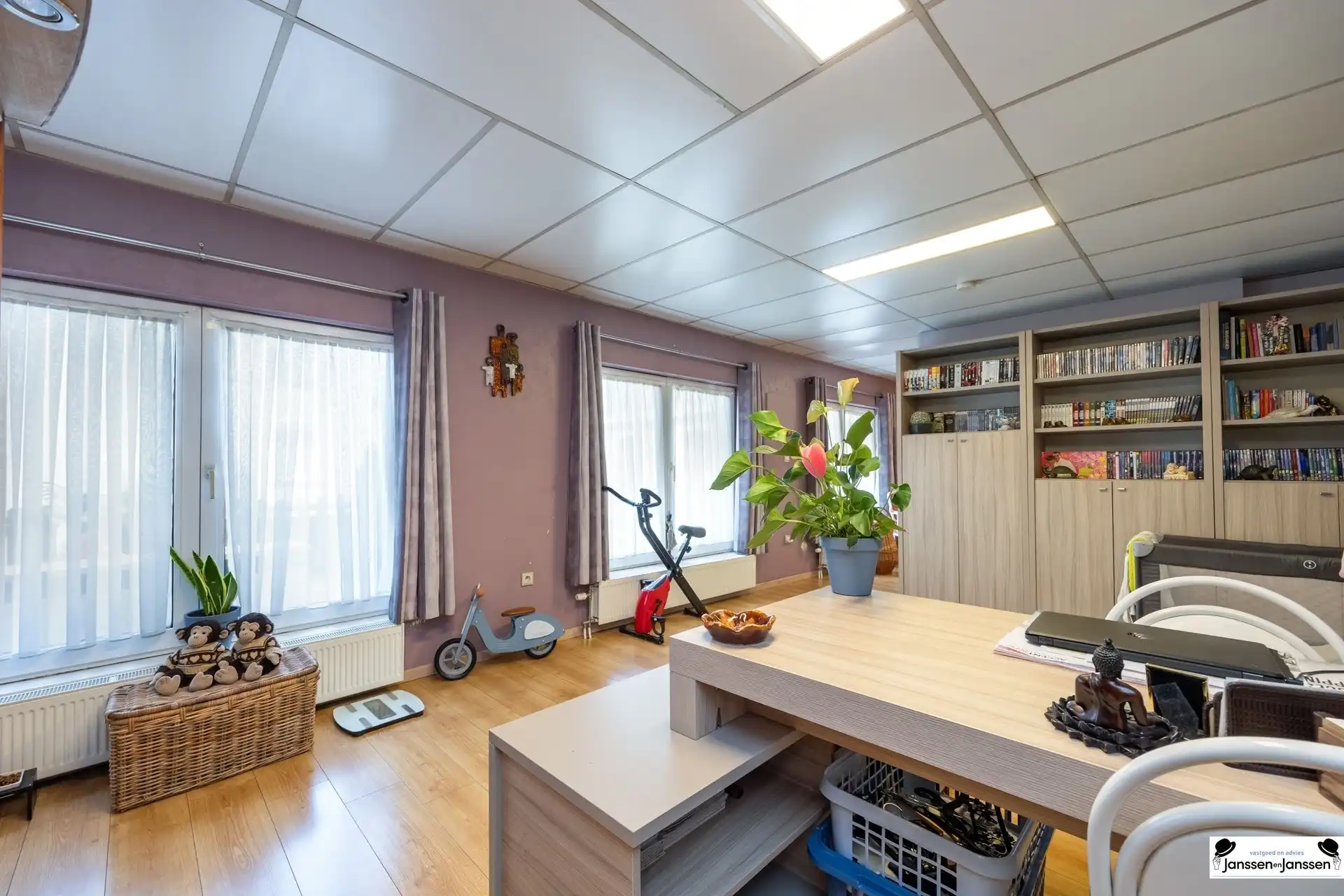 Ruim appartement in voormalige suikerfabriek Merksem foto 10