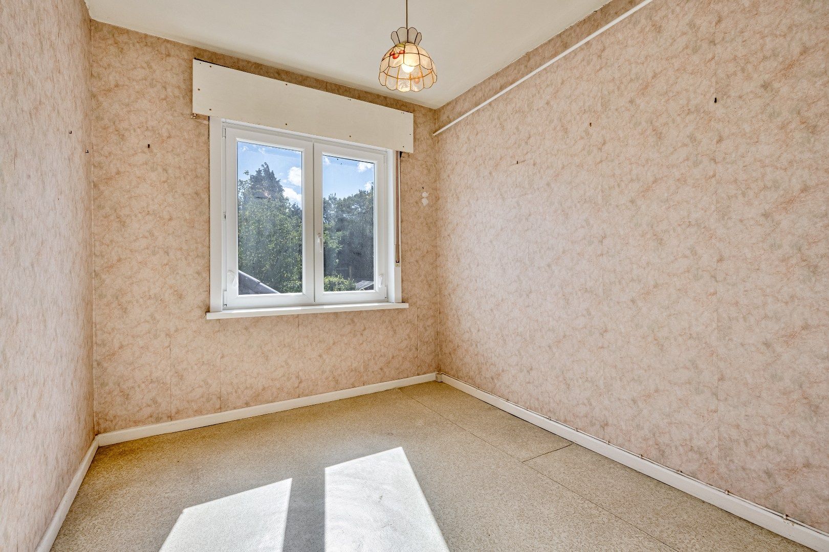 Halfopen charmante woning op toplocatie. foto 12