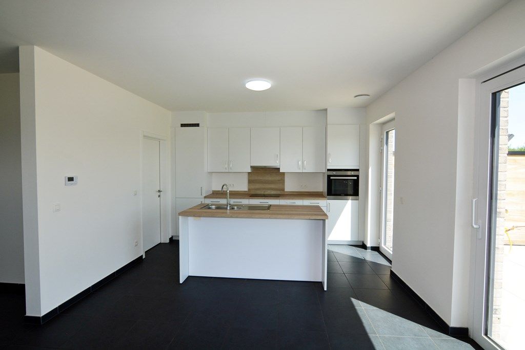 Halfvrijstaande nieuwbouwwoning met 3 slpks en dressing op perceel van 4a 88ca. foto 7