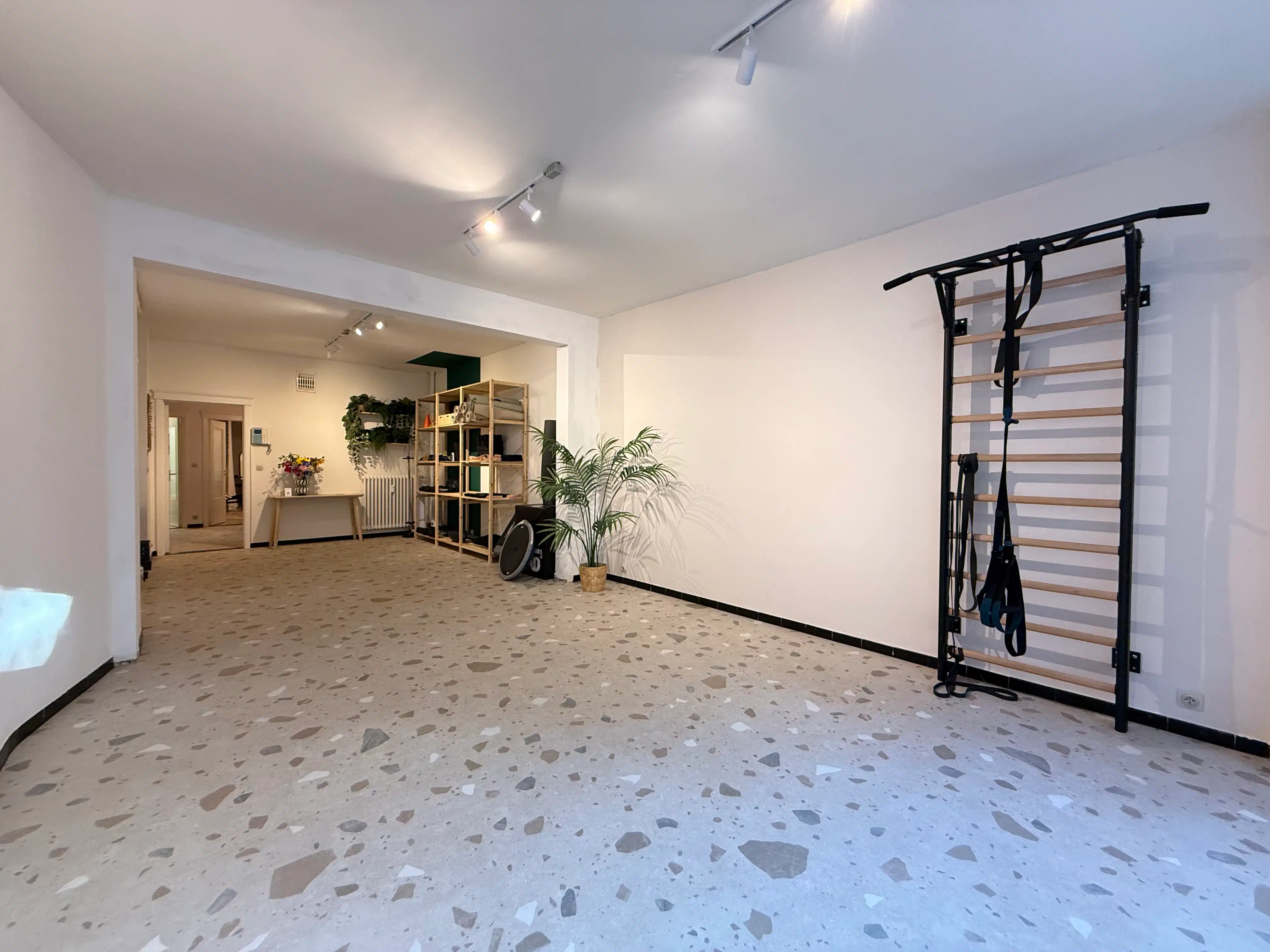 Commercieel te koop Karel Janssenslaan 23 - 8400 Oostende