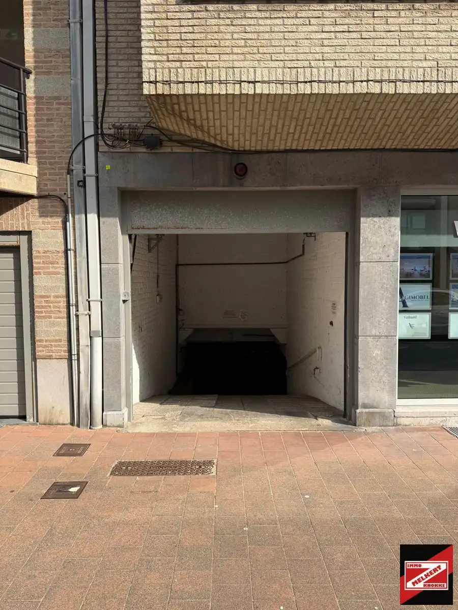 Garage te koop foto 2