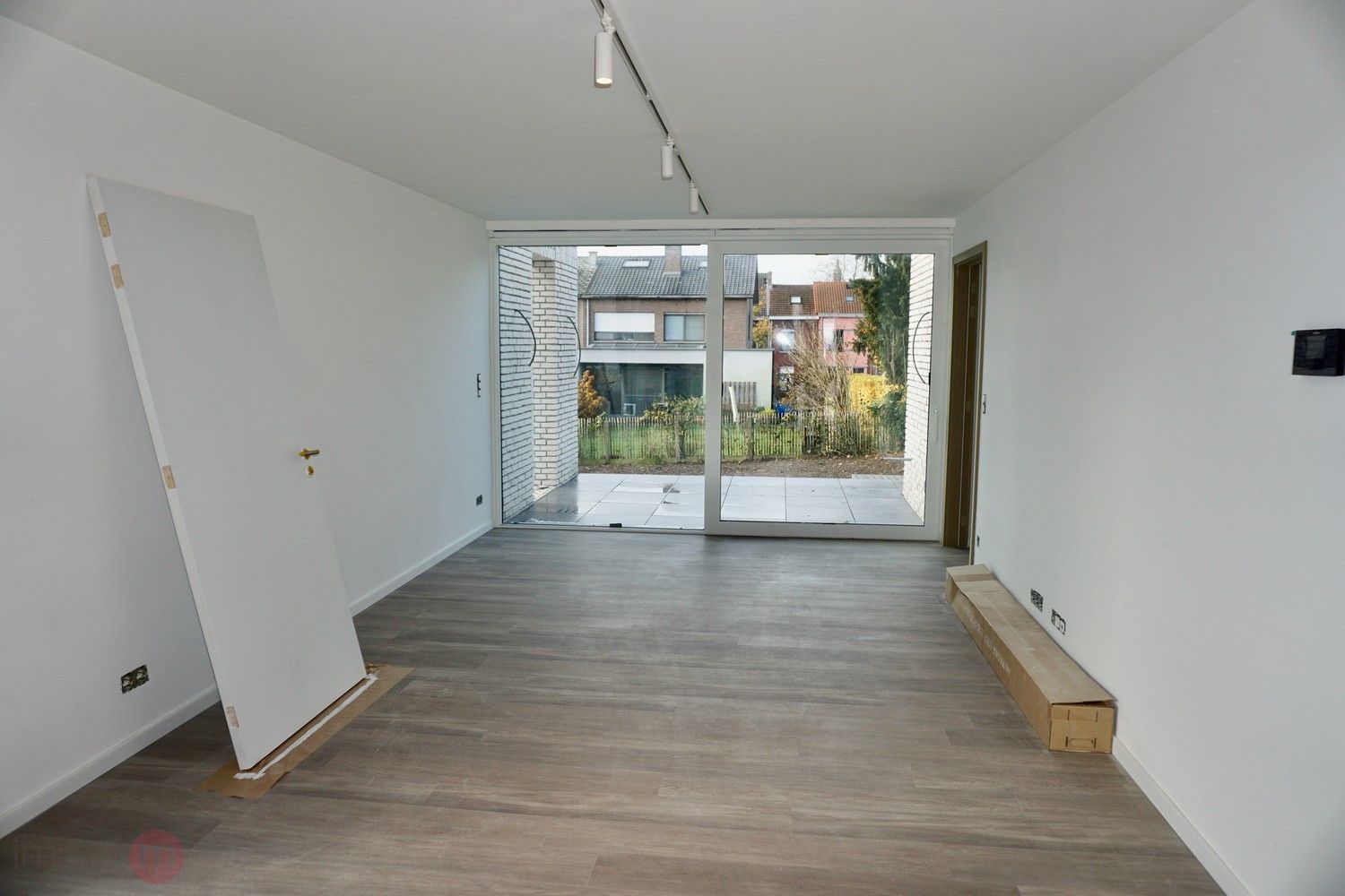 Nieuwbouw gelijkvloersappartement met 2 slaapkamers en tuin. foto 6