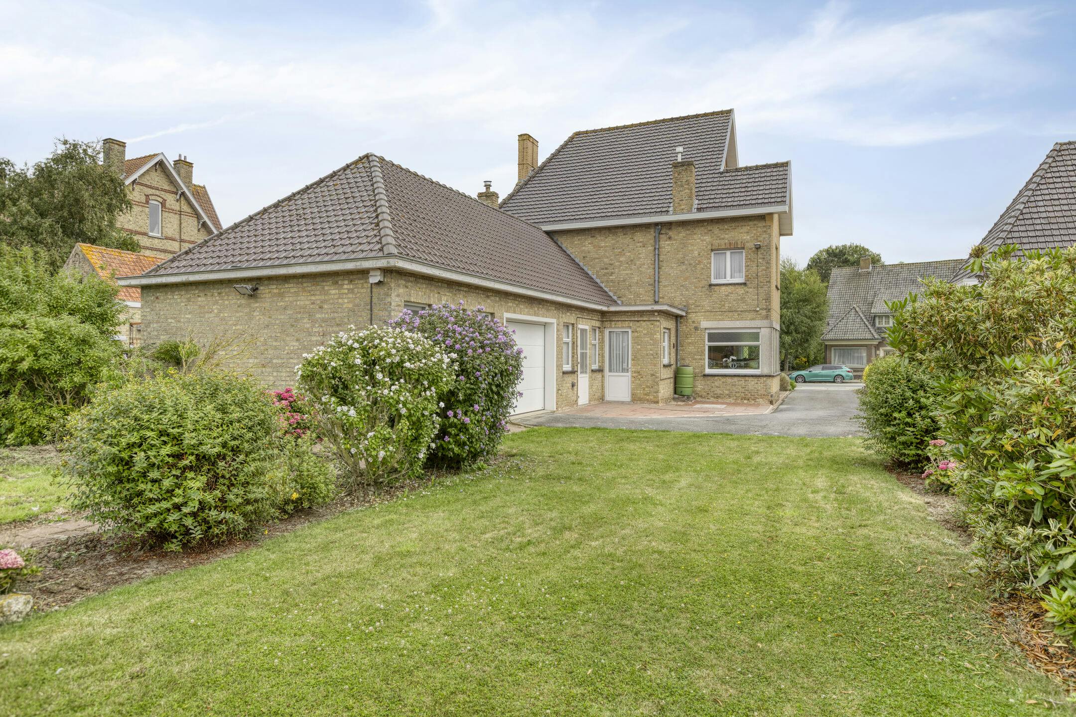Ruime woning met tuin en garage op 1.845m² te Alveringem. foto 30