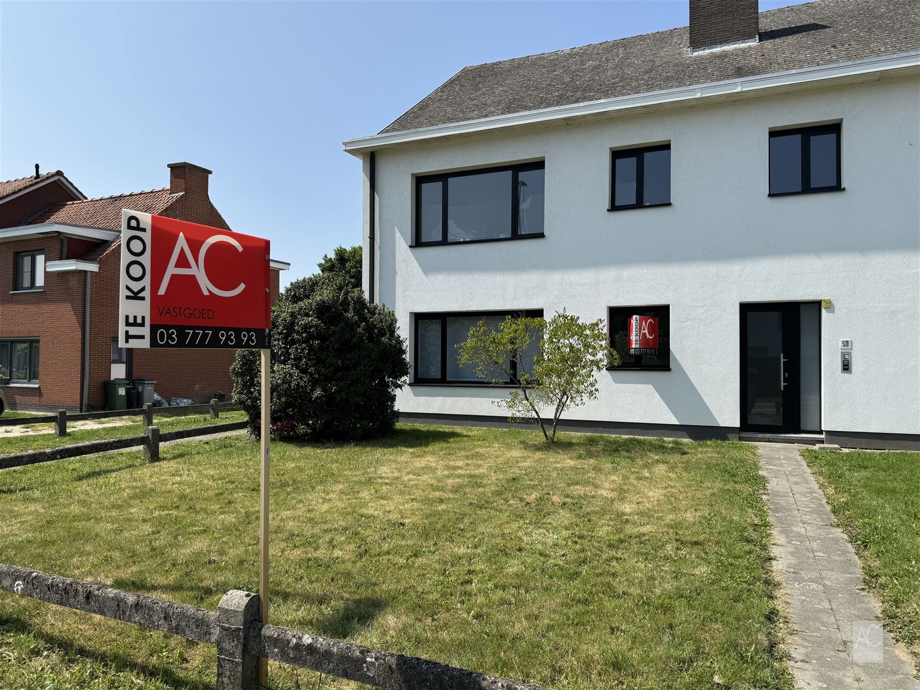 Appartement foto {{pictureIndex}}