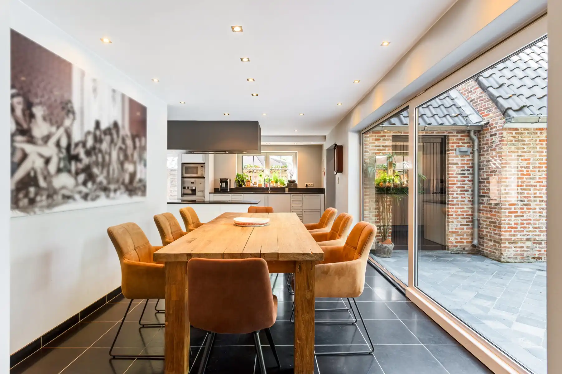 IN OPTIE !! Charmante en ruime villa met zwembad foto 9