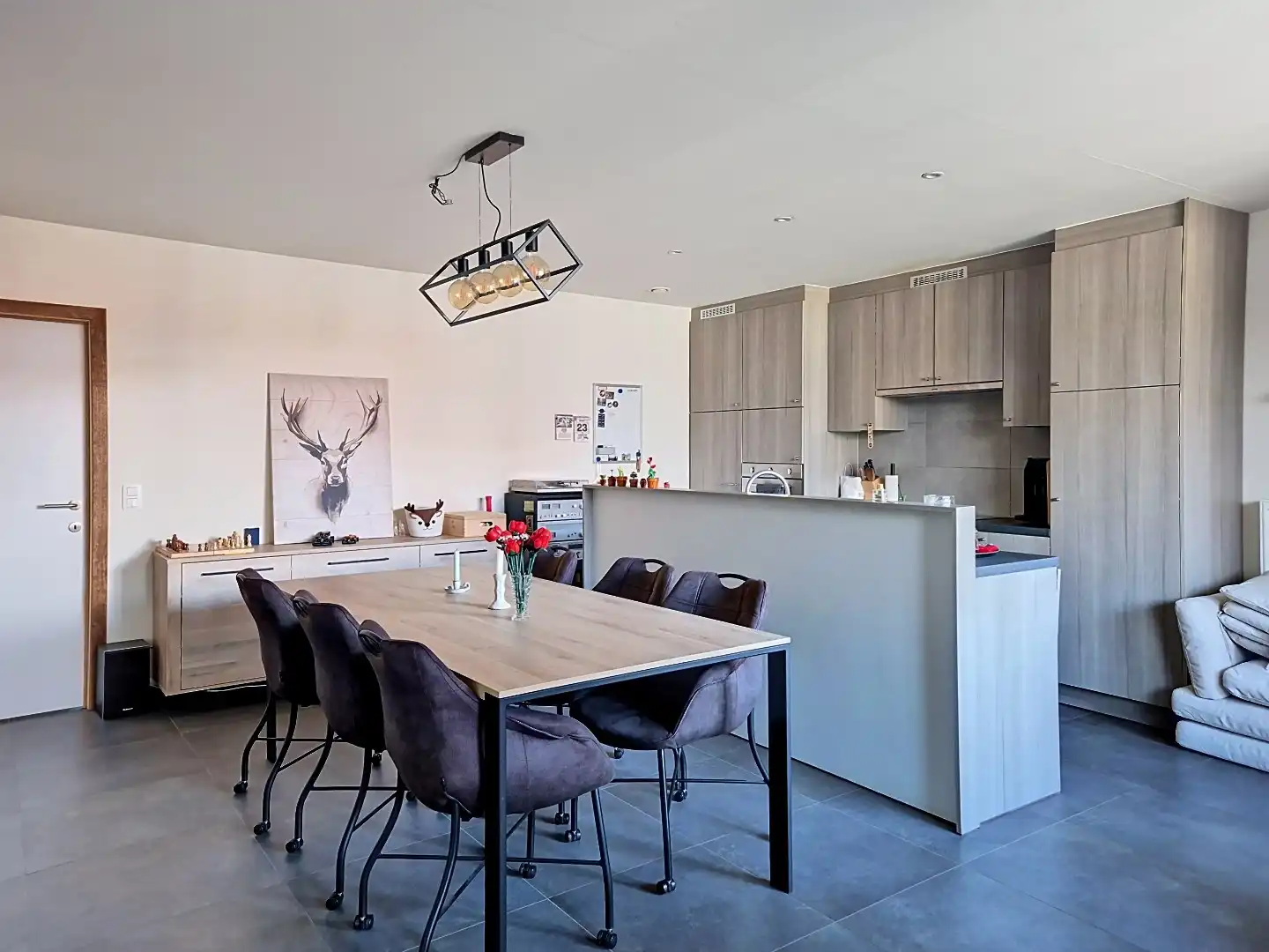 Modern appartement met 2 slaapkamer, terras en garage in Ursel foto 3