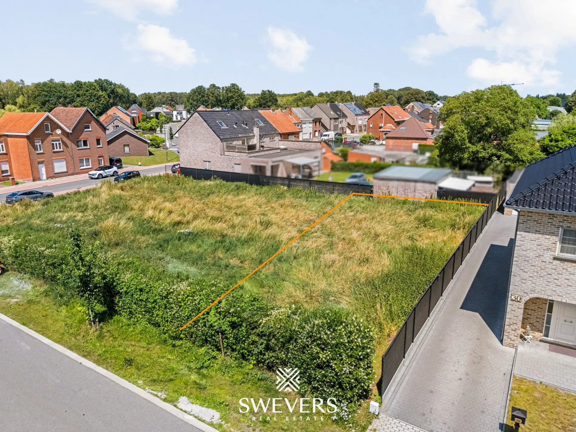 Bouwgrond van 4a49ca voor vrijstaande woning met uitstekende ligging in Beringen foto {{pictureIndex}}