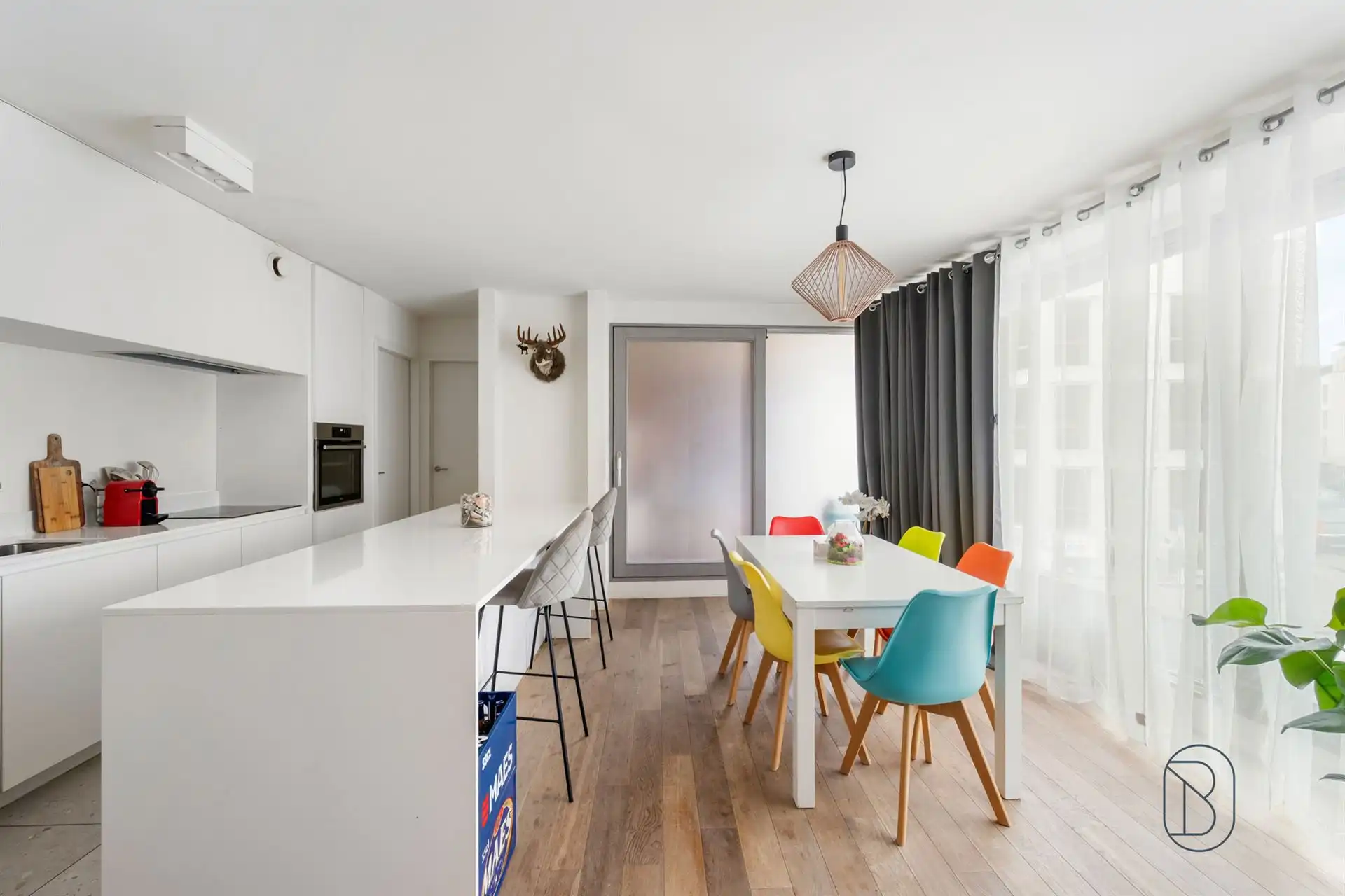 Kwalitatief 2-slaapkamerappartement met terras in Kortrijk foto 9