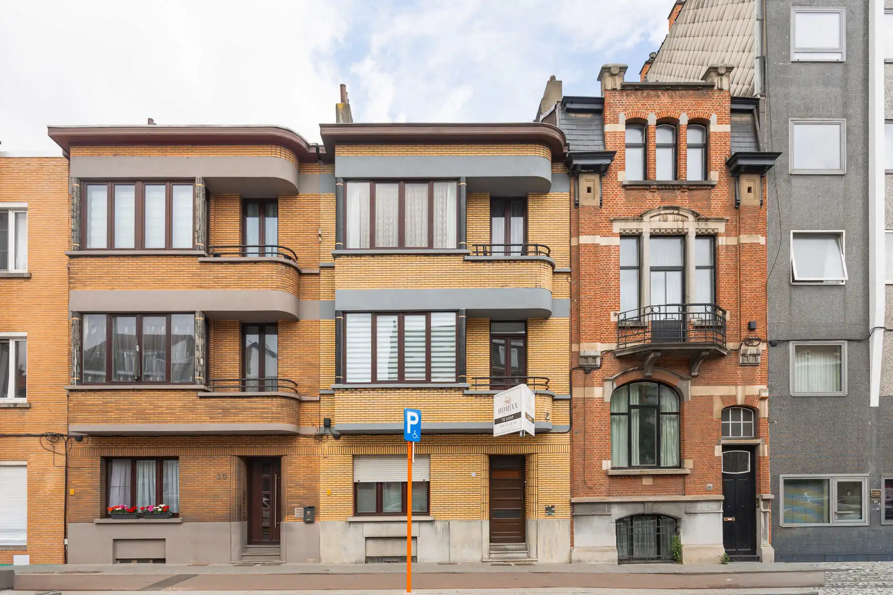 Gerenoveerd appartement met gezellig terras op toplocatie foto 24