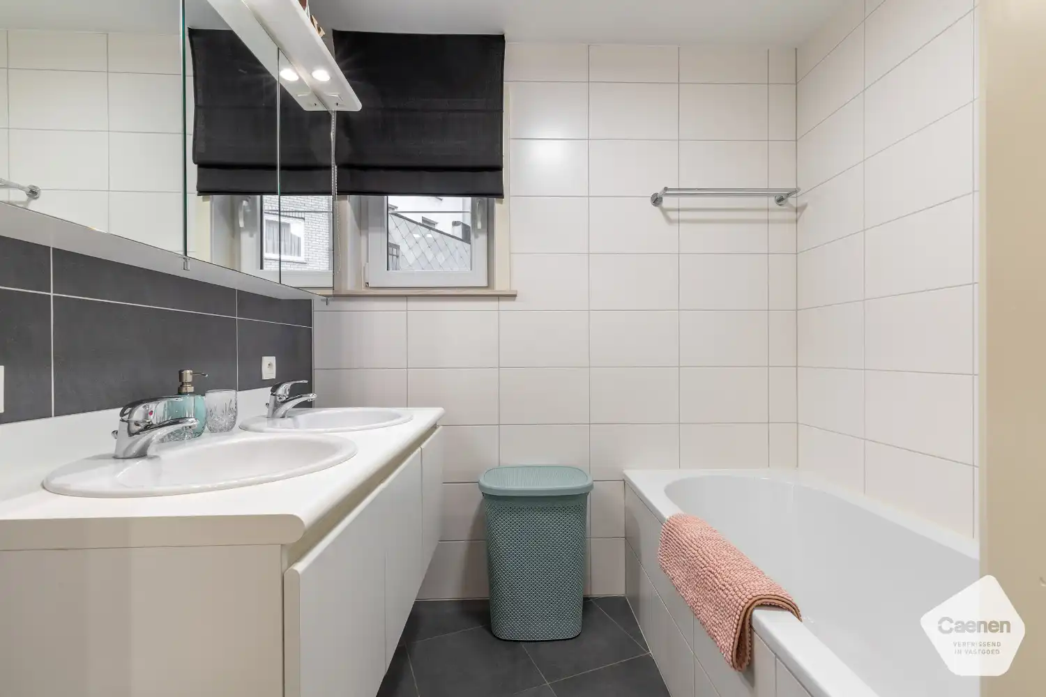 Instapklaar twee slaapkamer appartement op een uitstekende locatie foto 13