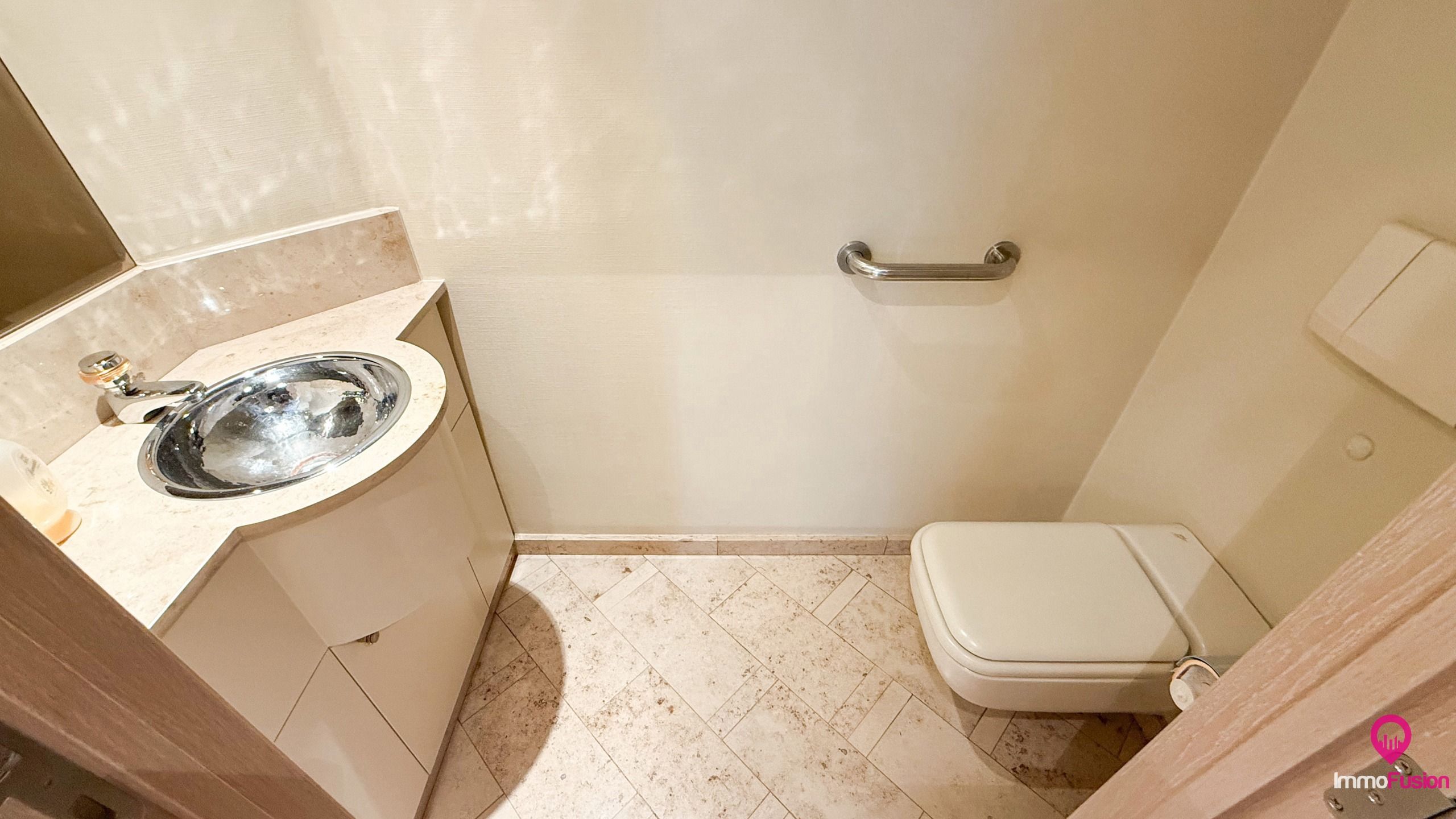 Prachtige villa met 4 slaapkamers te koop in Houthalen! foto 18