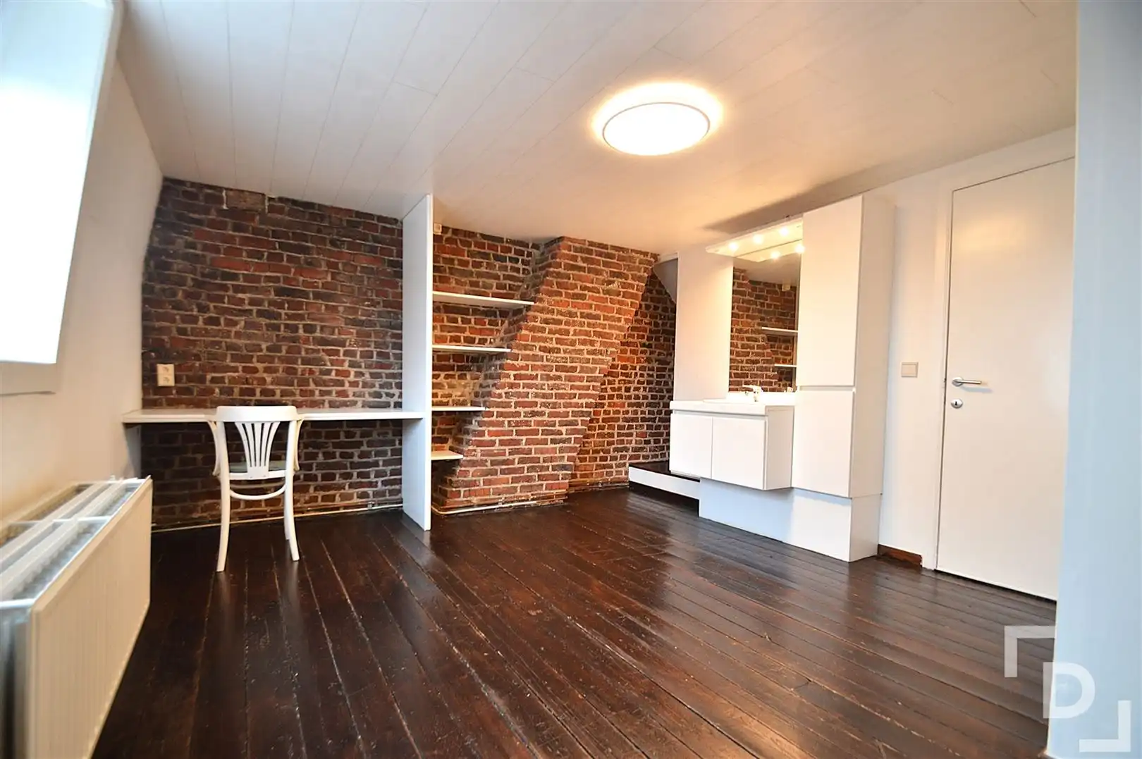 "Gerenoveerde stadswoning in het centrum van Poperinge" foto 19