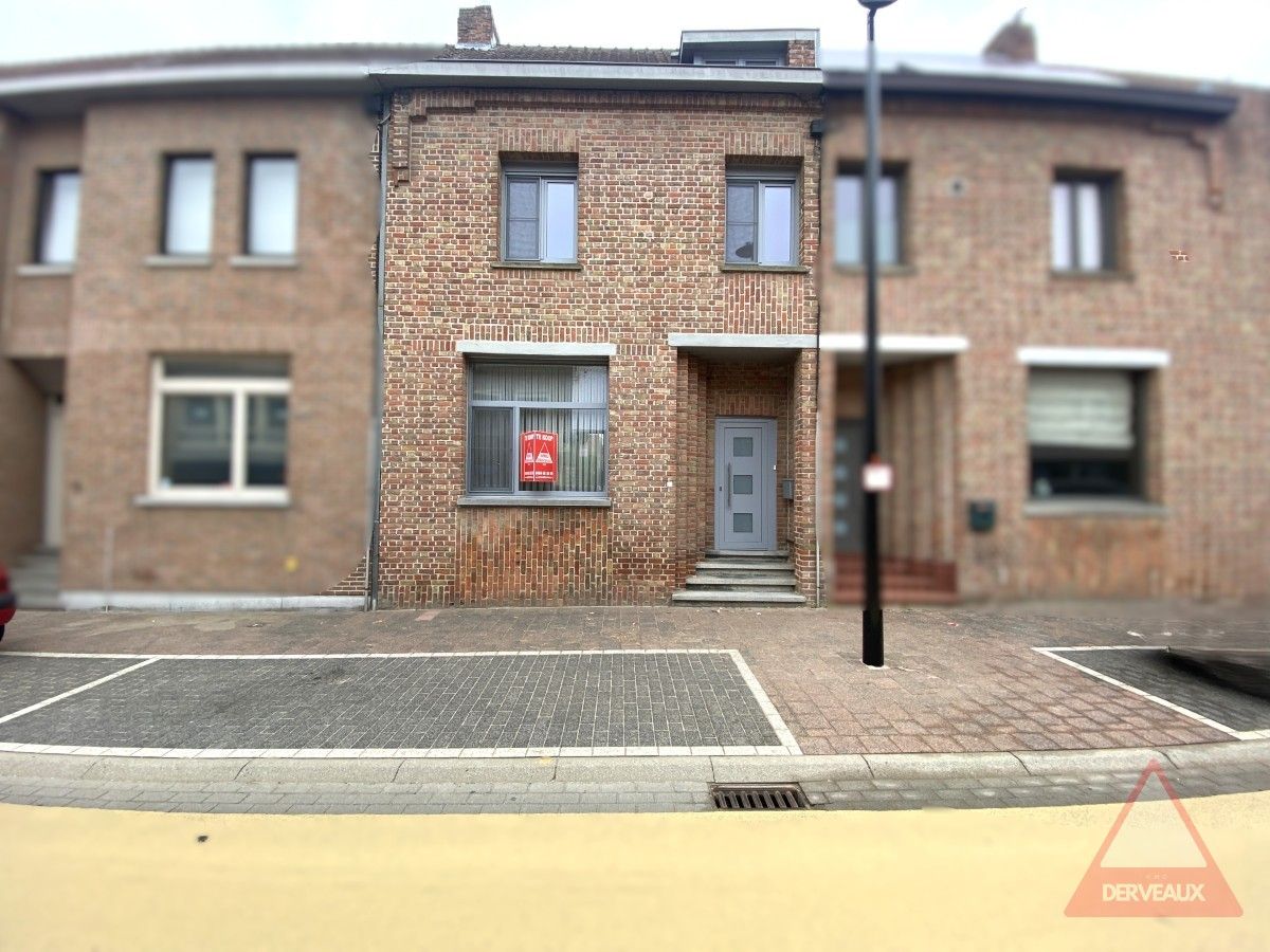 Hoofdfoto van de publicatie: Zonnebeke - Woning met diepe tuin en dubbele garage in het centrum