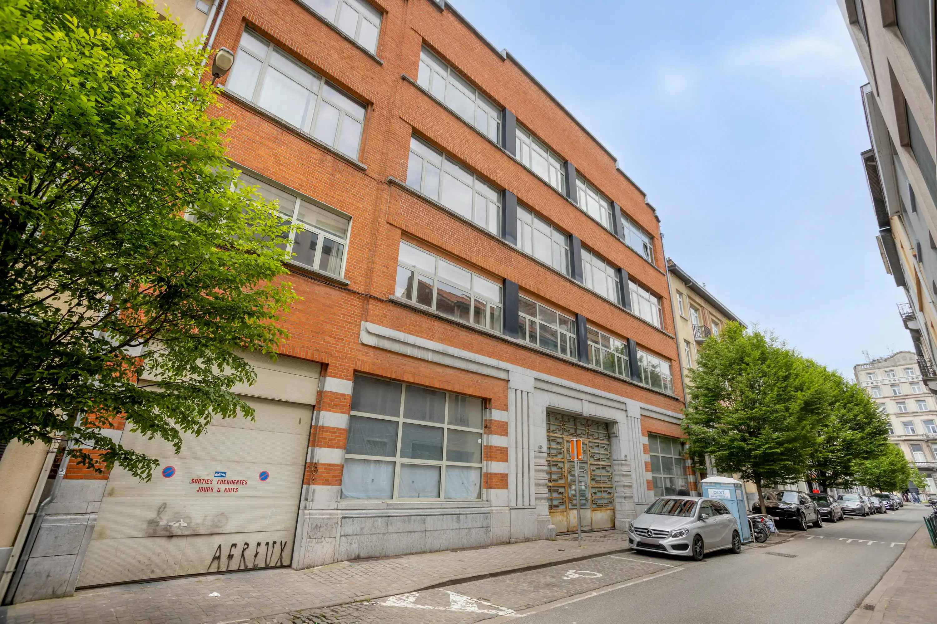Atypisch appartement te koop in Brussel: Uitzonderlijke triplex met terras (EPC B) foto 14