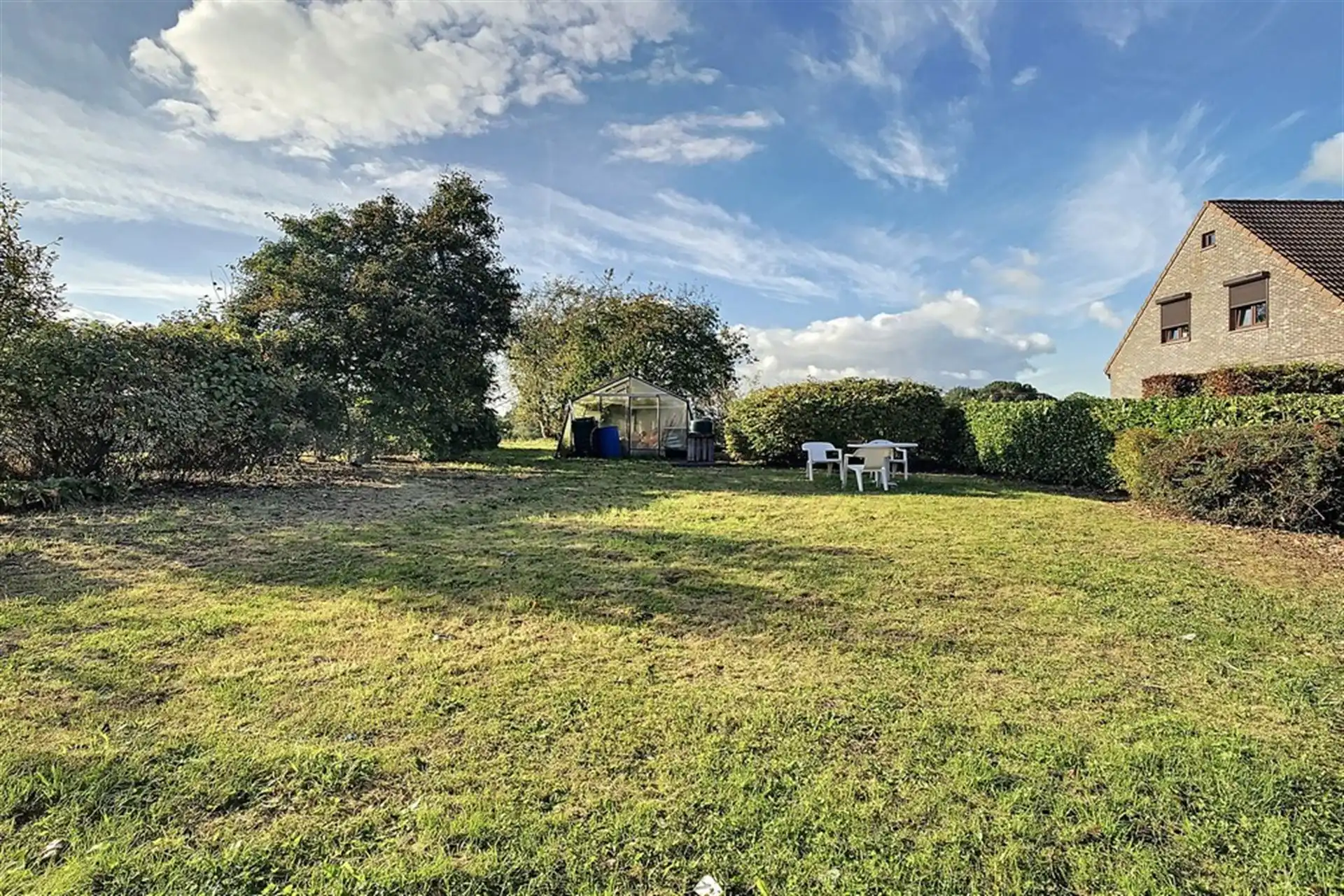 Gerenoveerde en rustig gelegen villa  foto 29