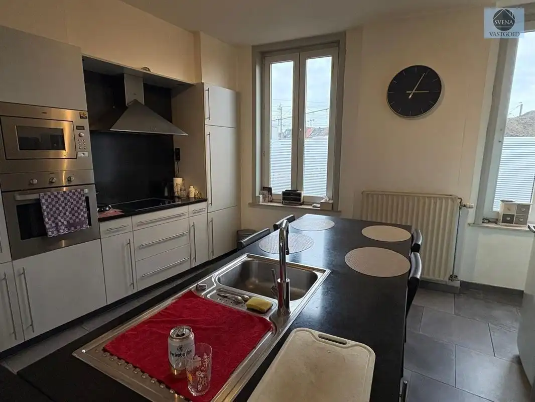 ZEER GOED GELEGEN WONING NABIJ CENTRUM foto 2