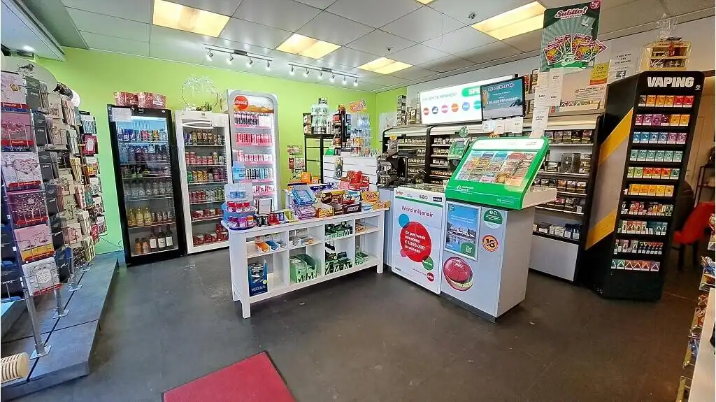 Overname dagbladhandel en drankenspeciaalzaak in Sijsele Damme foto 2