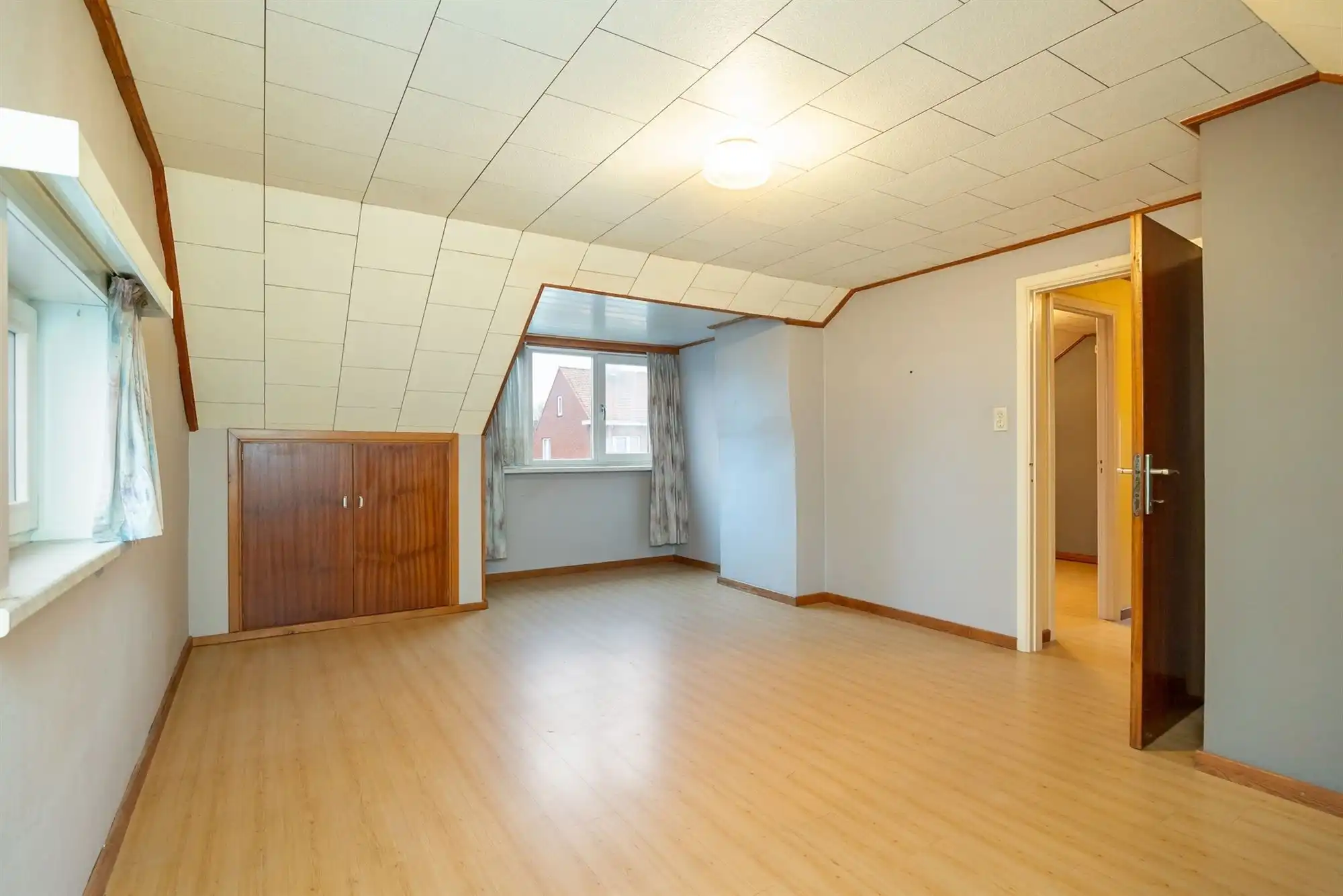 Open bebouwing op een perceel van 566m² foto 17